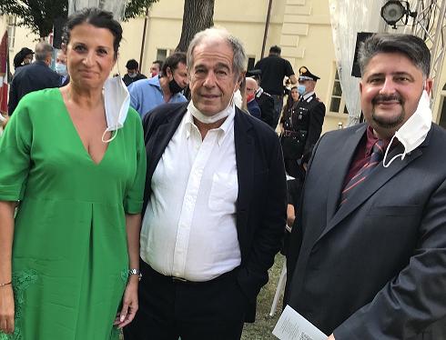 L'ASSOCIAZIONE DI STUDI

                                  STORICI GIOVANNI GIOLITTI AL PREMIO

                                  CAVOUR