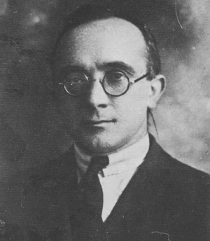 DIDASCALIA. Angelo Tasca (Moretta, CN, 19 novembre 1892- Parigi, 3 marzo 1960). Militante socialista dal 1913 e tra i fondatori del settimanale torinese L'Ordine Nuovo vi scrisse : La rivoluzione non  opera di un giorno o di decenni, ma di una generazione (4 ottobre 1919). Espulso dal Partito comunista d'Italia (2 settembre 1929) a opera di Palmiro Togliatti, succubo di Stalin, nel 1938 pubblic a Parigi l'opera Naissance du fascisme coniug socialismo umanitario, democrazia e libert di pensiero.