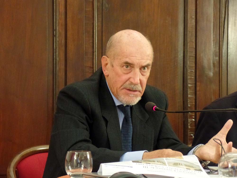 Il Prof. Gianpaolo Romanato (Universit di Padova) parla dei Patti Lateranensi nella politica postbellica.