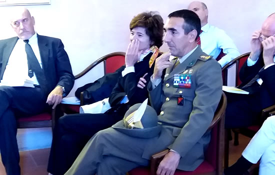 Il Col. Andrea MULCIRI, Comandante Comando Militare Esercito Piemonte, tra il pubblico, accompagnato dalla moglie.
